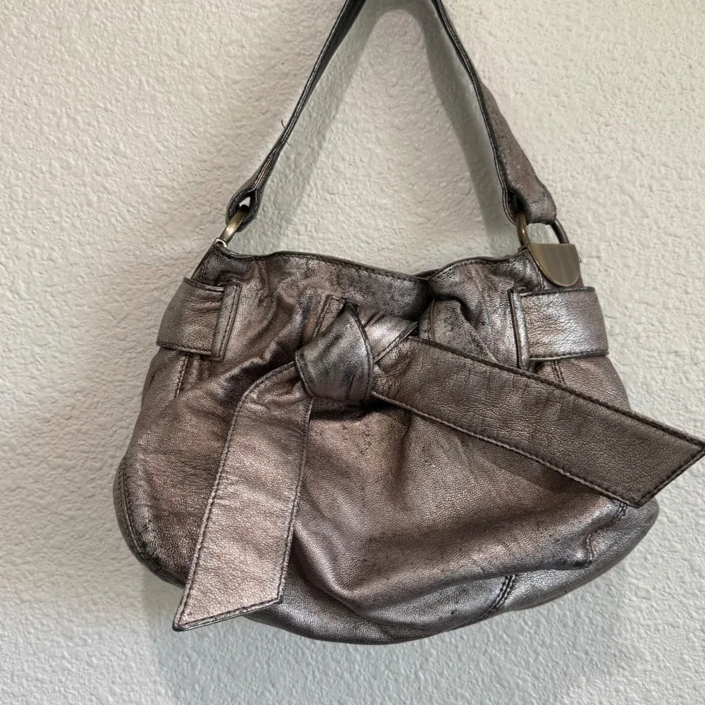 Kooba Metallic‎ Pewter Leather Bow Shoulder Bag Hobo Brass Hardware Vintage Y2K